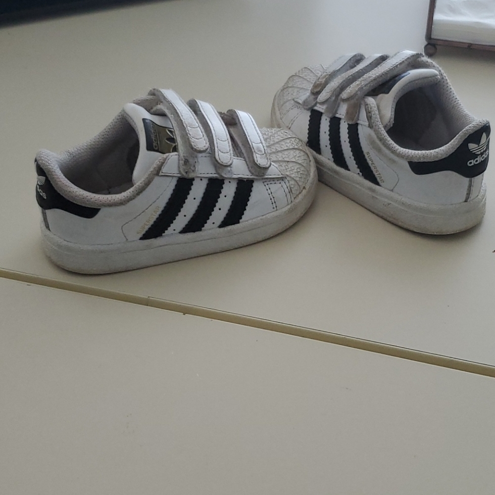 Adidas superstar little kid shoes